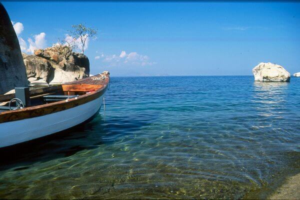 sunway_malawi_lake_boat